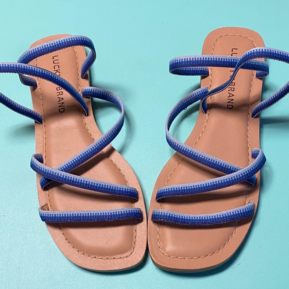 Lucky Brand Blue & White Multi-Strap Flat Sandals 7M-8 NWOT  Summer Fall